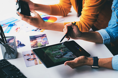 How Custom Screen Printing Helps Businesses Build Strong And Lasting Brand Identity